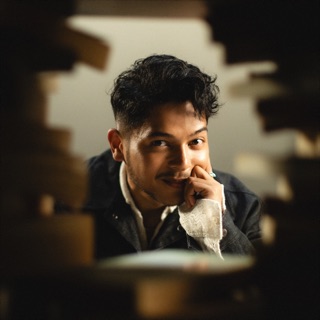 Penikmat Senyummu - Mark Natama